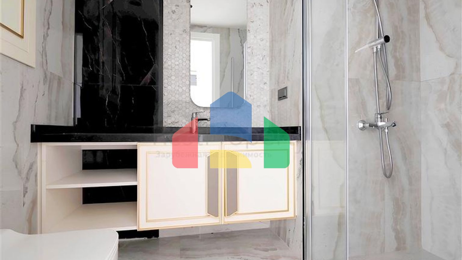 Сучасна квартира 1 + 1 в новому комплексі з видом на море в центрі Аланії