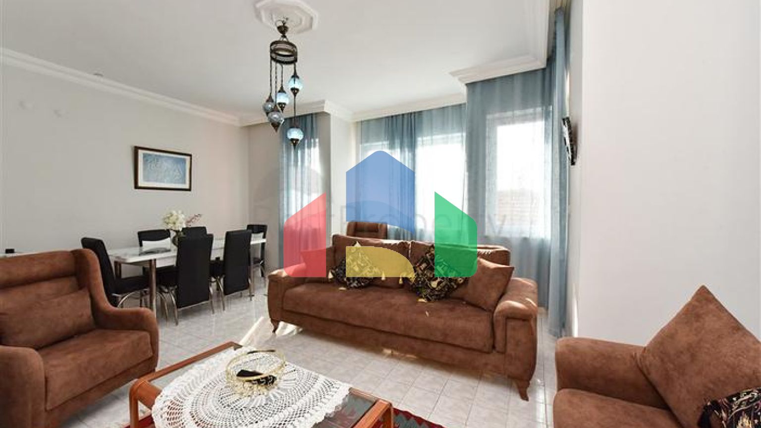 Квартира 3+1 с отдельной кухней у подножия Аланийской крепости