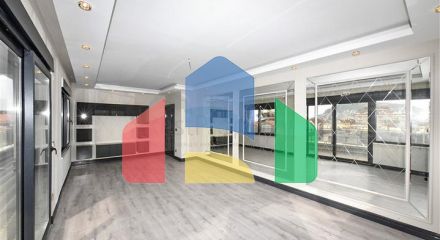 Квартира 3 + 1 з окремою кухнею в центрі Аланії