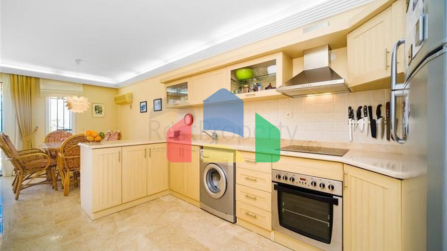 Квартира планировкой 2+1 с лучшими видовыми характеристиками в Алании.