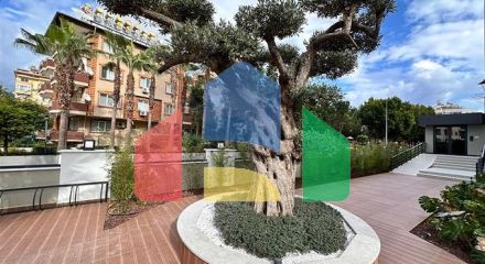 Пентхаус 2+1 в новом комплексе всего в 400 м от моря в центре Алании