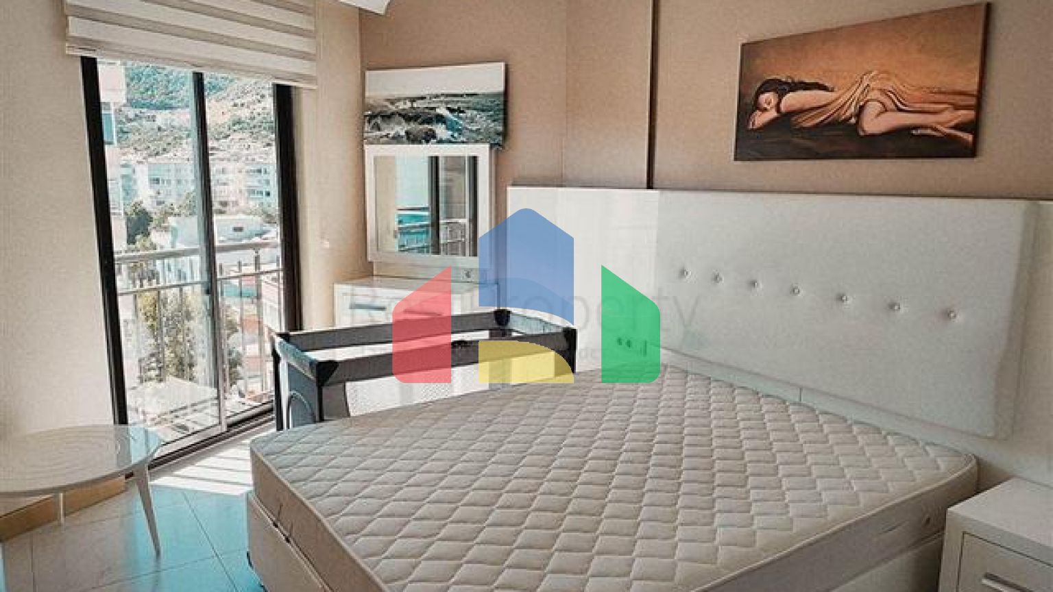 Уютная квартира в 800 метрах от пляжа Клеопатра