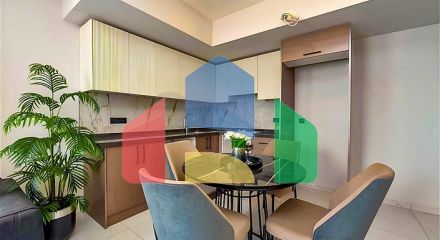 Полностью укомплектованная квартира 1+1 в районе пляжа Клеопатра