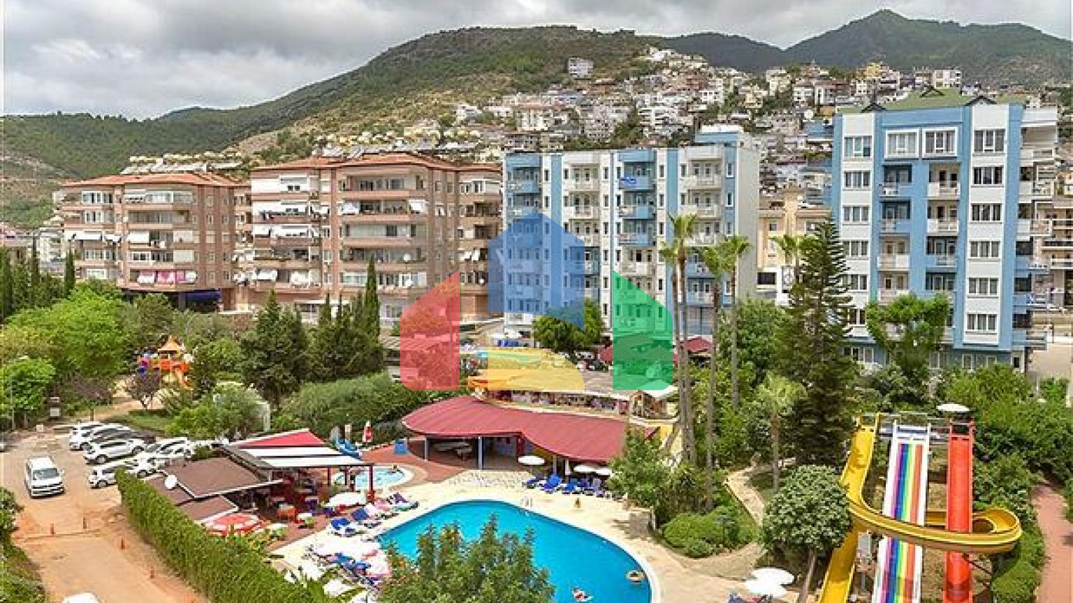 Полностью укомплектованная квартира 1+1 в районе пляжа Клеопатра