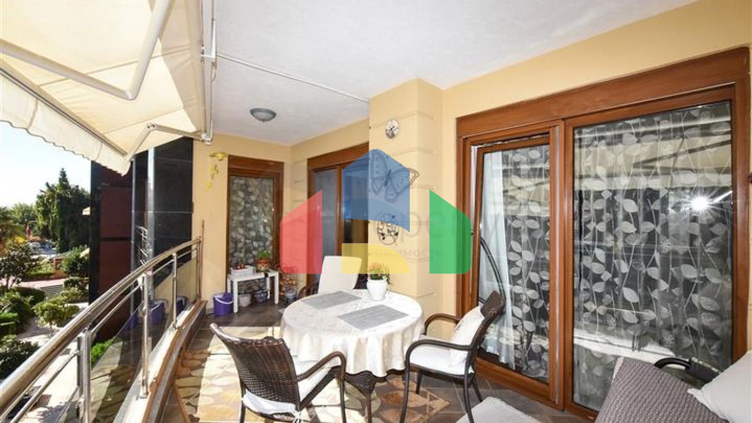 Квартира планировки 3+1 в комплексе на первой линии