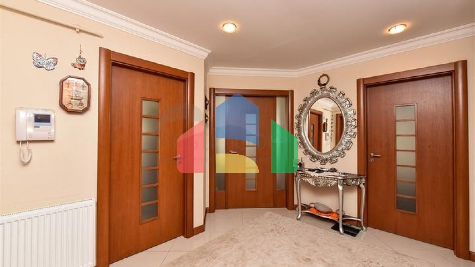 Квартира планировки 3+1 в комплексе на первой линии