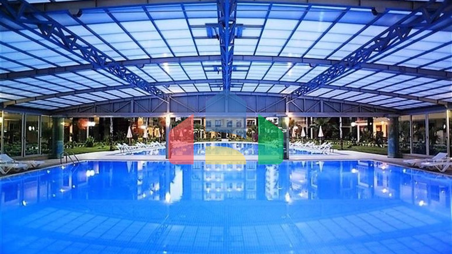 Квартира планировки 3+1 в комплексе на первой линии