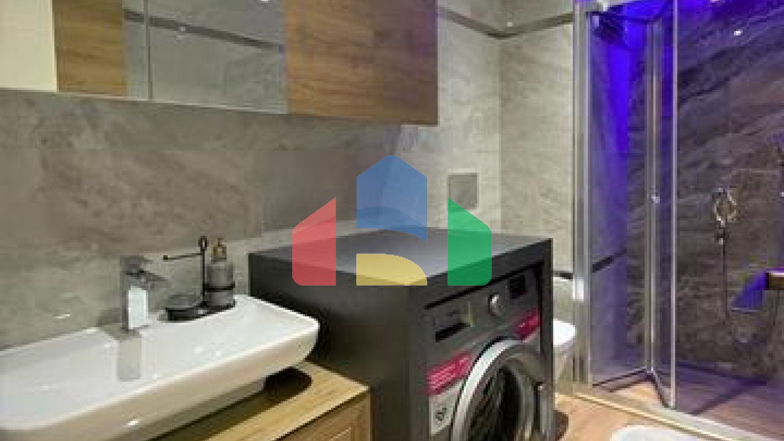 Квартира 3+1 в 150 м от моря в центре Алании