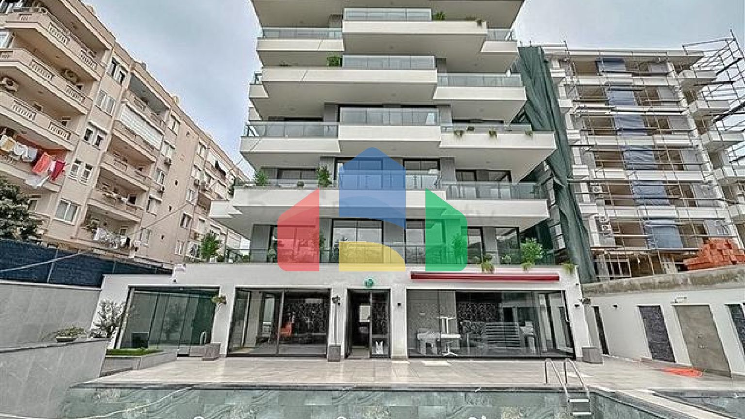 Квартира с видом на море в 200м от пляжа Клеопатра