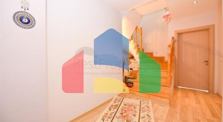 Продається квартира 3 + 1 в центрі Аланії