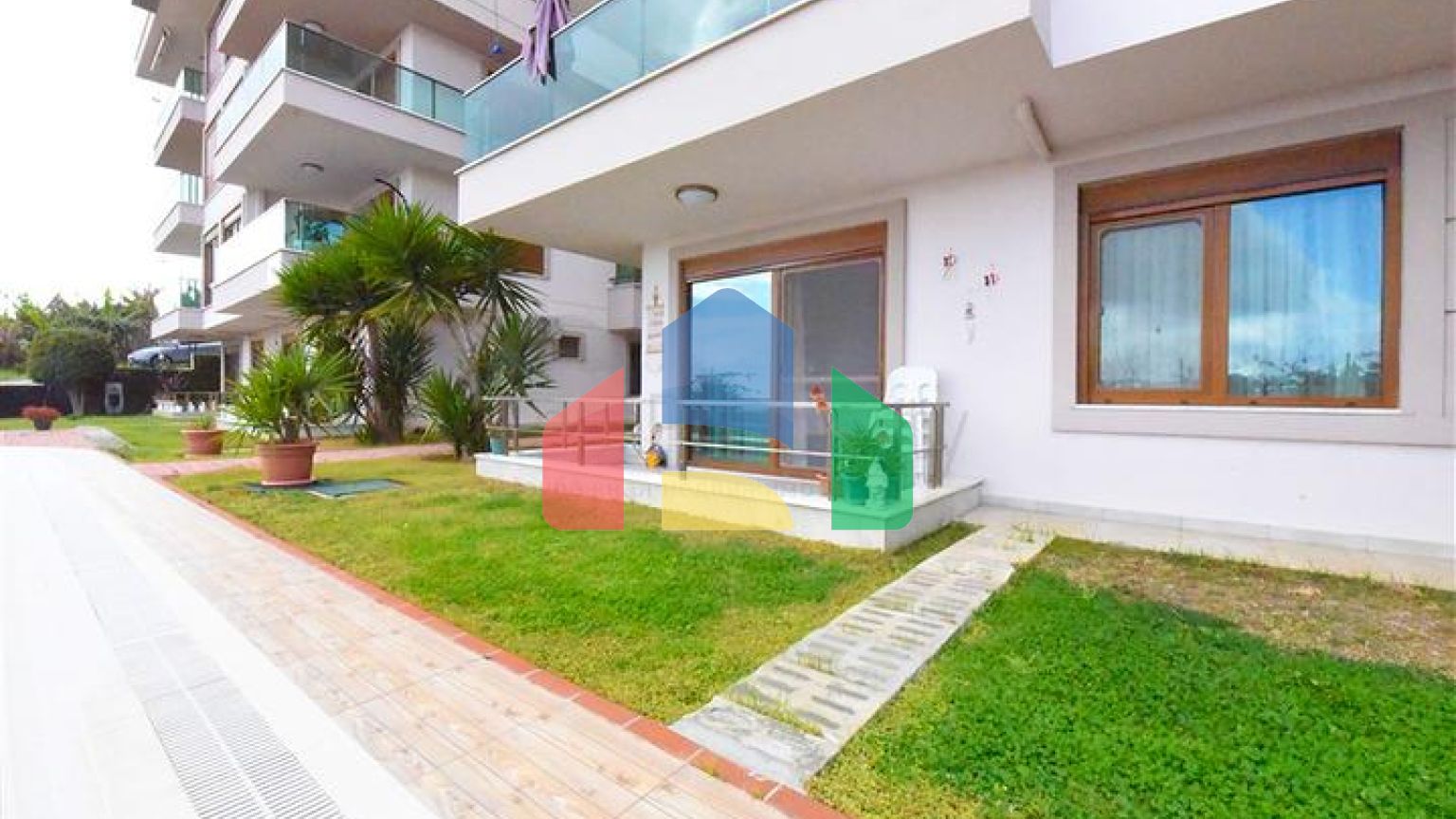 Продается квартира 3+1 в центре Алании