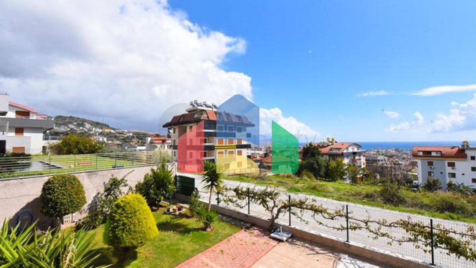 Продается квартира 3+1 в центре Алании