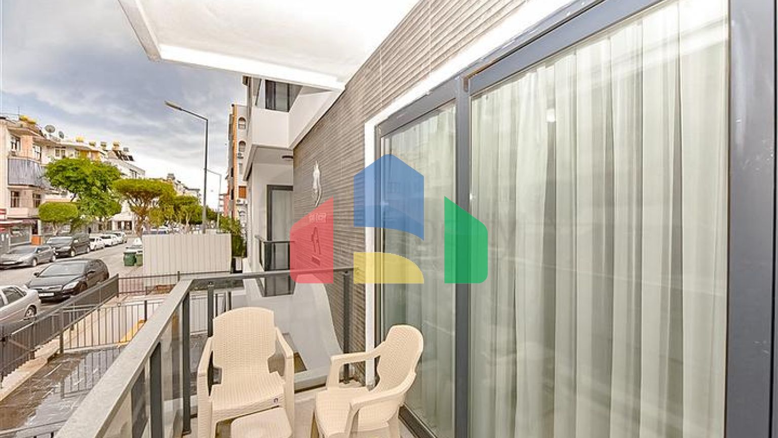 Затишна студія в пішій доступності до моря в центрі Аланії