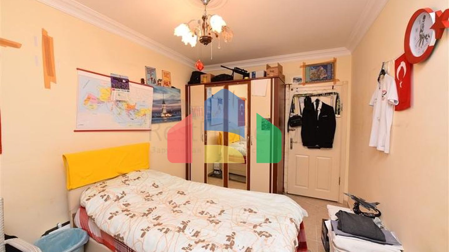 Трикімнатна квартира в центрі Аланії