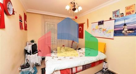 Трикімнатна квартира в центрі Аланії