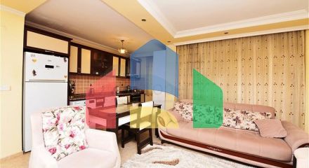 Трикімнатна квартира в центрі Аланії