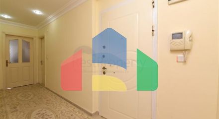 Трикімнатна квартира в центрі Аланії