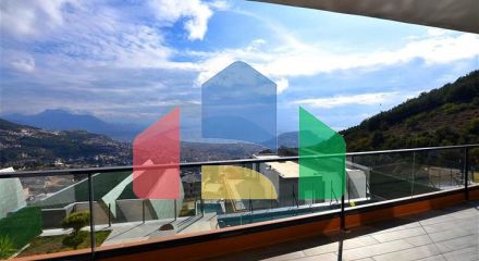 5+1 villa with stunning views of Alanya