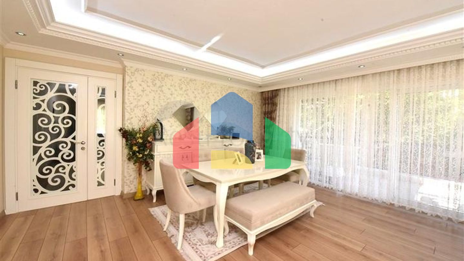 Квартира 3+1 с отдельной кухней в центре Алании