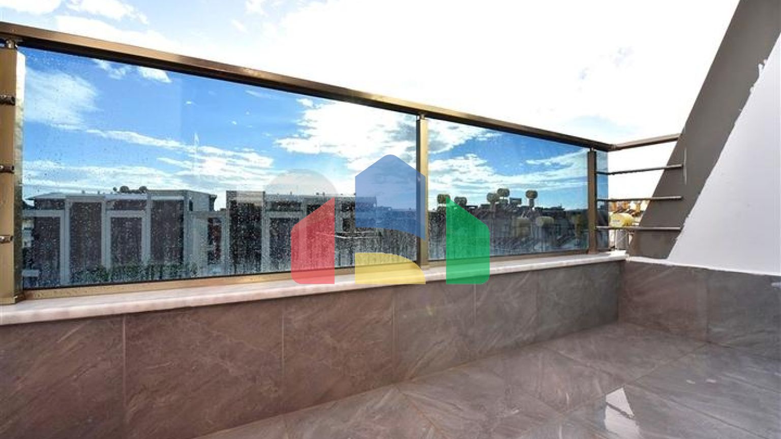 Просторная квартира в районе пляжа Клеопатра