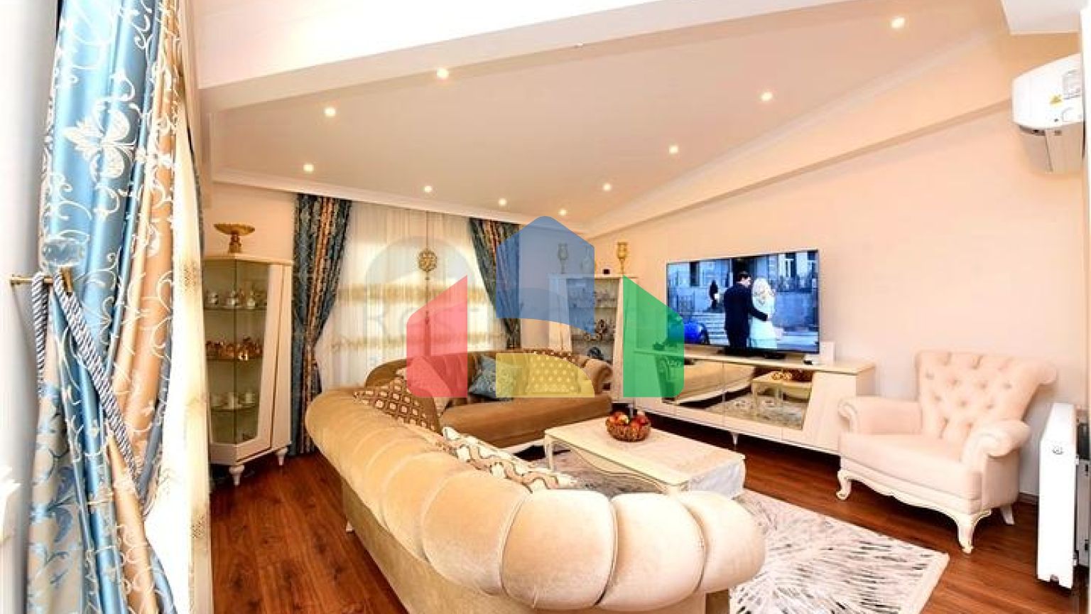 Просторная квартира в районе пляжа Клеопатра