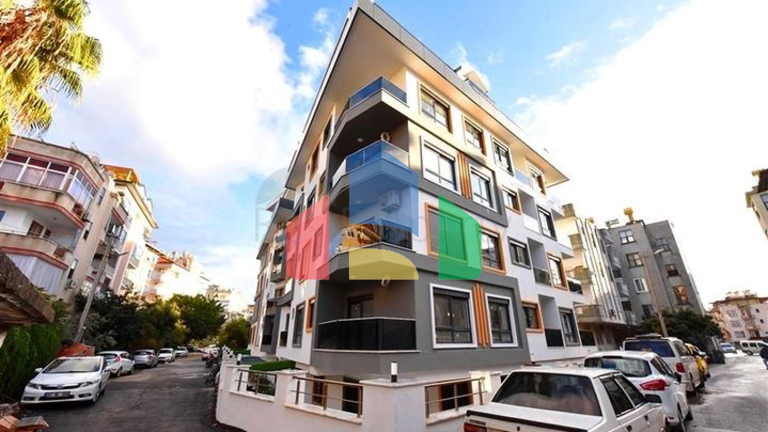 Просторная квартира в районе пляжа Клеопатра