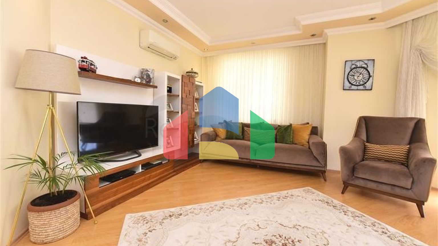 Меблированные апартаменты 2+1 в районе Клеопатра