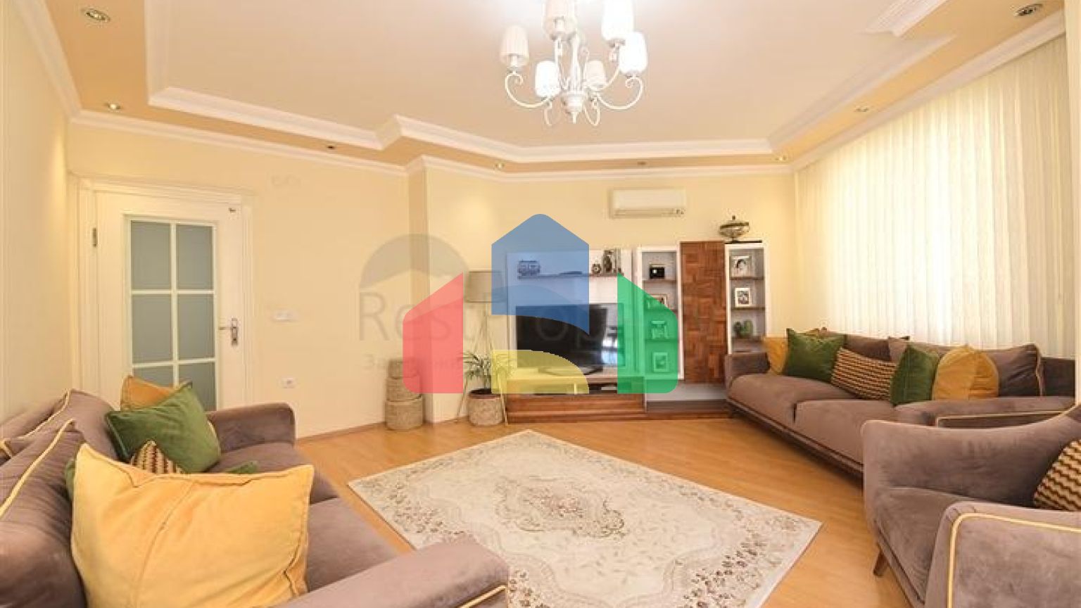 Меблированные апартаменты 2+1 в районе Клеопатра