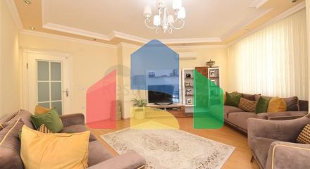 Меблированные апартаменты 2+1 в районе Клеопатра