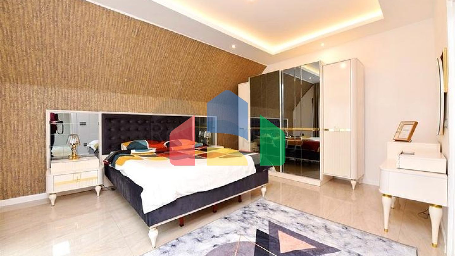 Розкішна вілла під громадянство плануванням 5 + 1 в Аланії