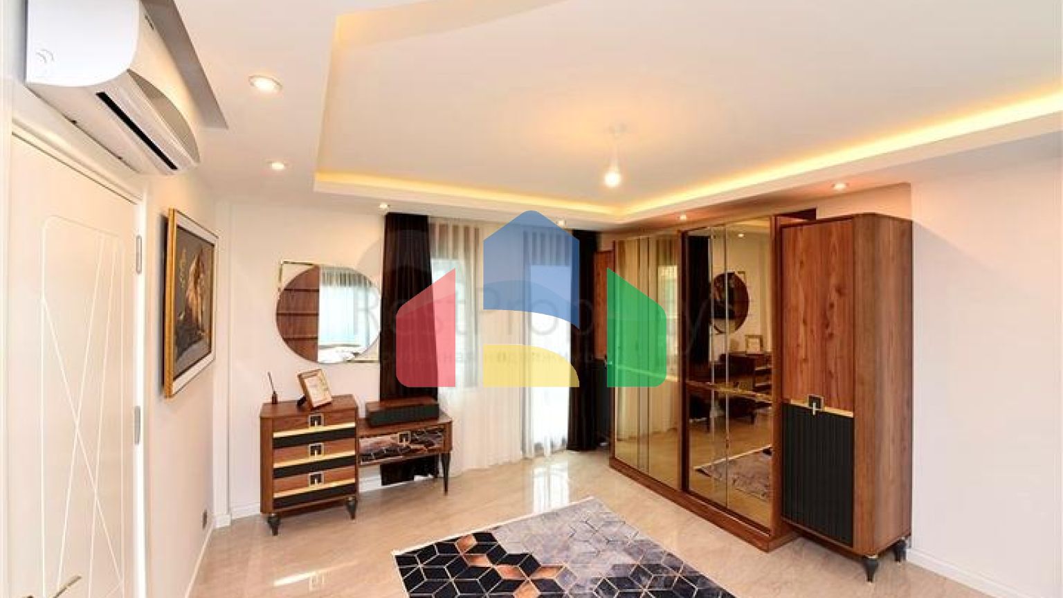 Розкішна вілла під громадянство плануванням 5 + 1 в Аланії