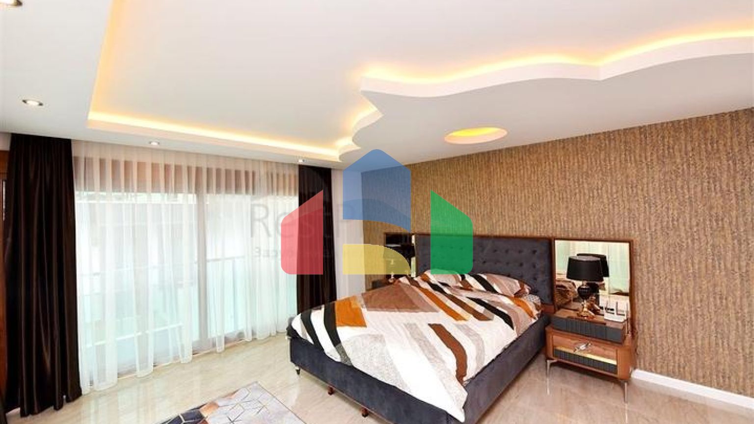 Розкішна вілла під громадянство плануванням 5 + 1 в Аланії