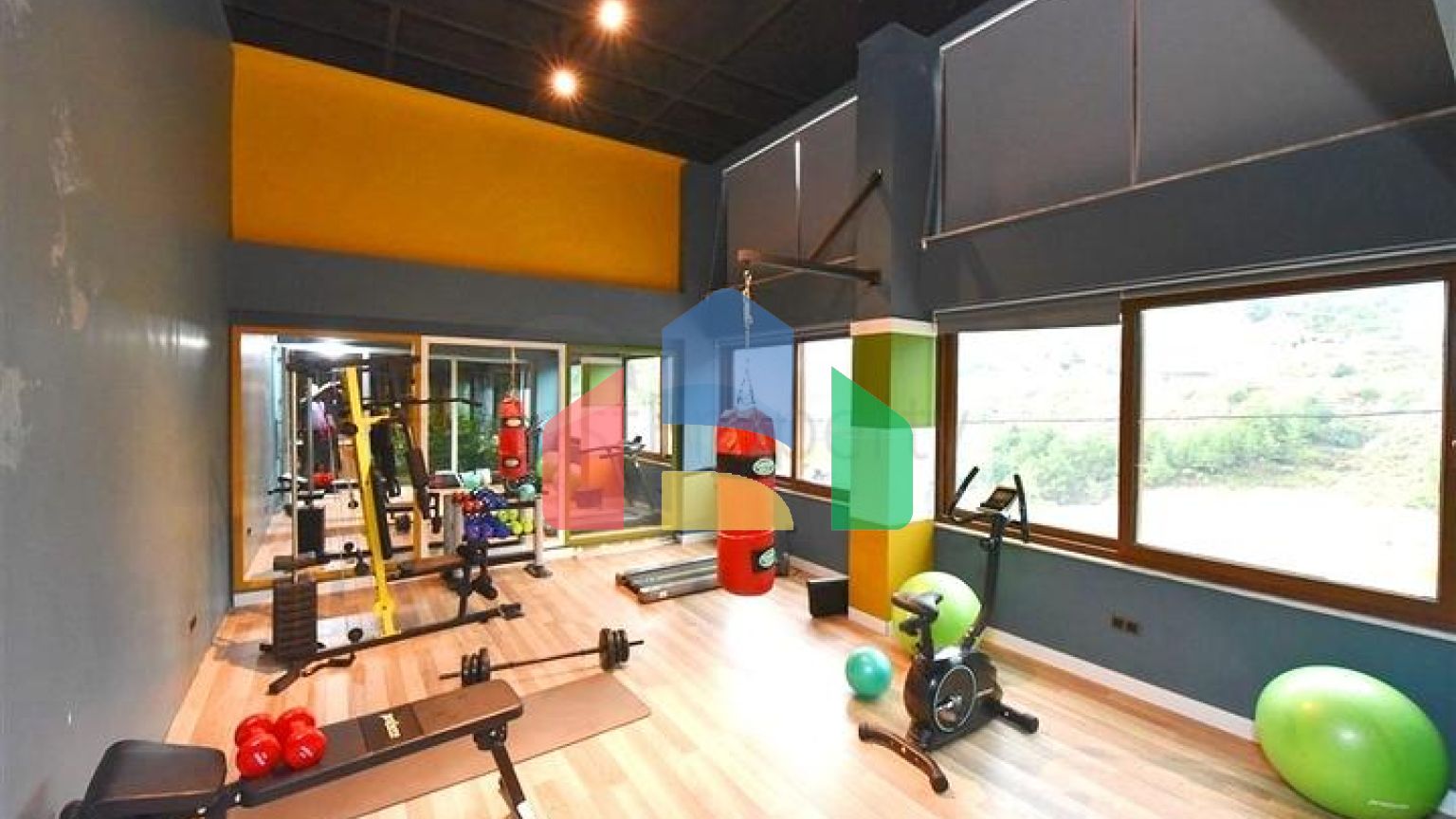 Розкішна вілла під громадянство плануванням 5 + 1 в Аланії