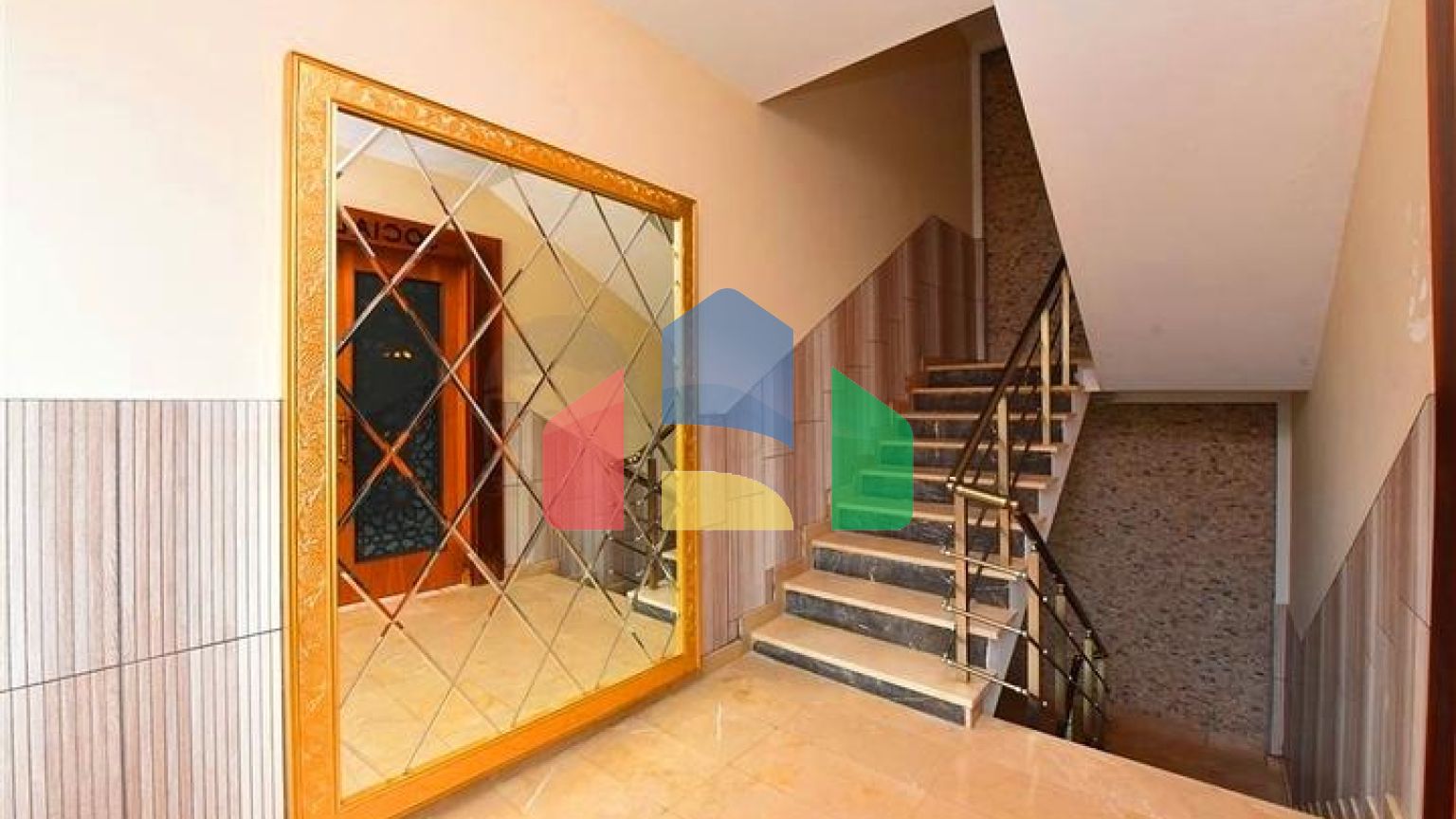 Розкішна вілла під громадянство плануванням 5 + 1 в Аланії