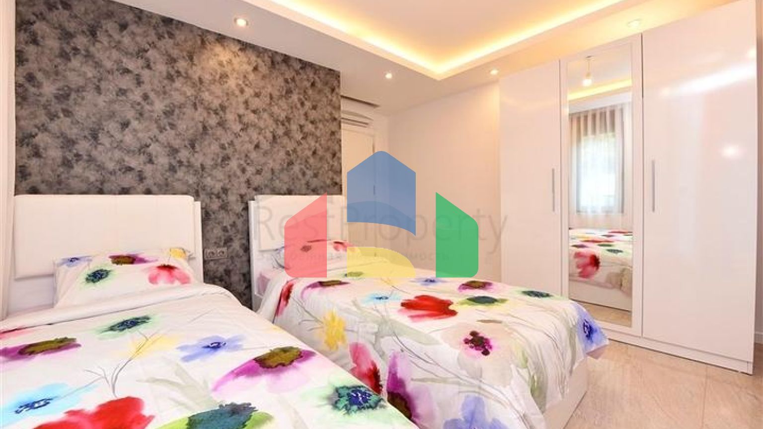 Розкішна вілла під громадянство плануванням 5 + 1 в Аланії