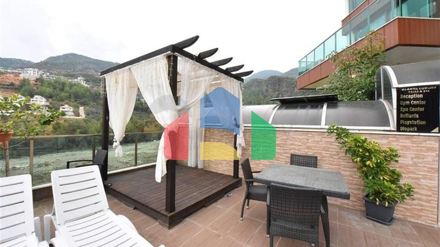 Розкішна вілла під громадянство плануванням 5 + 1 в Аланії