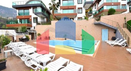 Розкішна вілла під громадянство плануванням 5 + 1 в Аланії