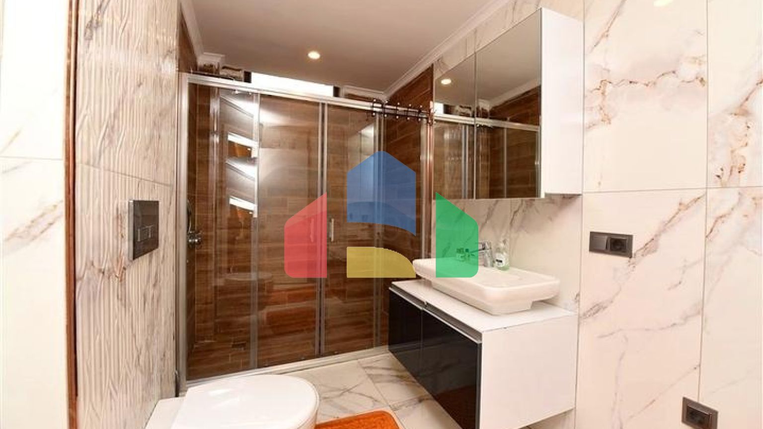 Розкішна вілла під громадянство плануванням 5 + 1 в Аланії