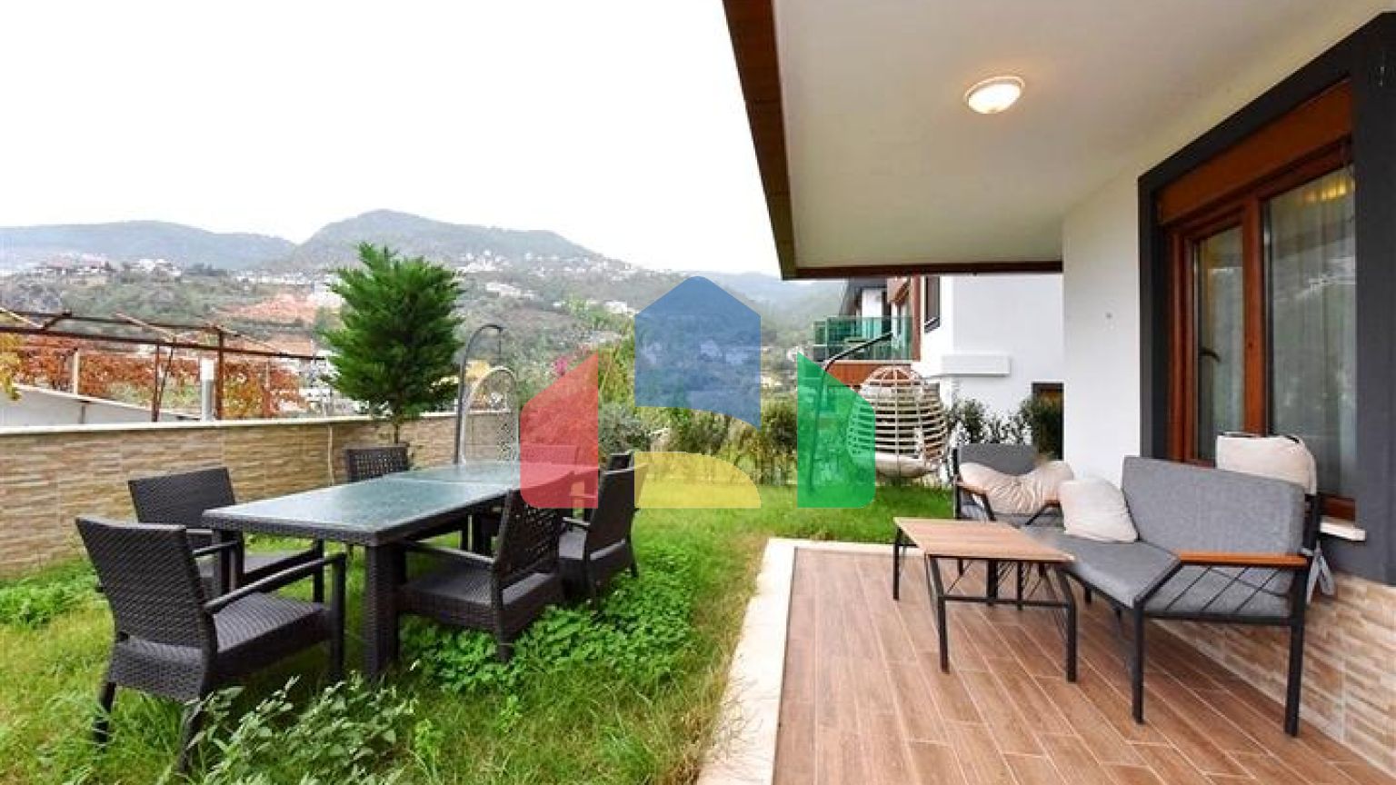 Розкішна вілла під громадянство плануванням 5 + 1 в Аланії