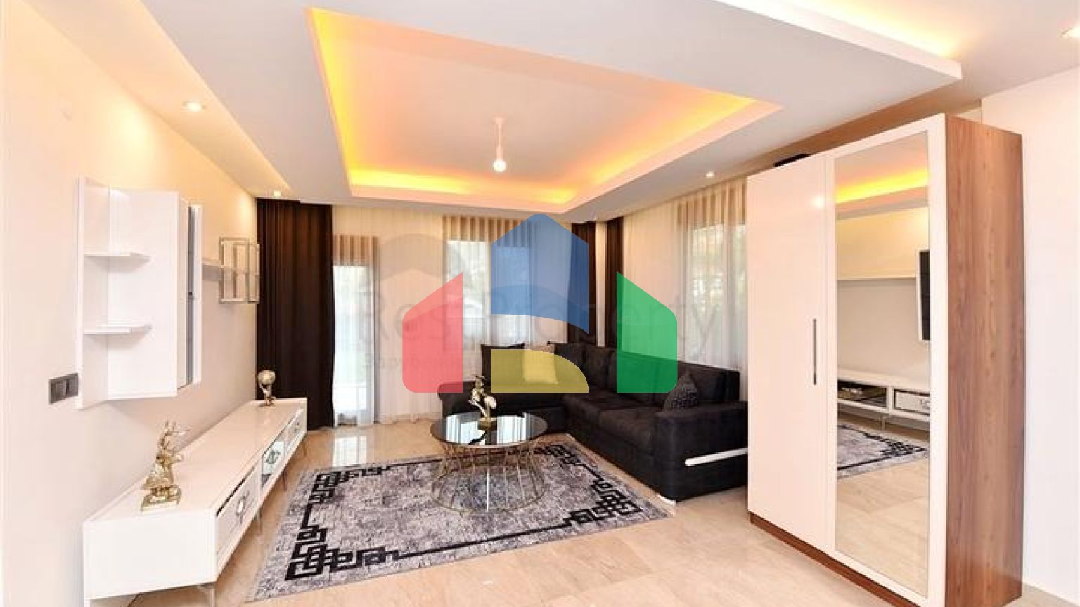 Розкішна вілла під громадянство плануванням 5 + 1 в Аланії