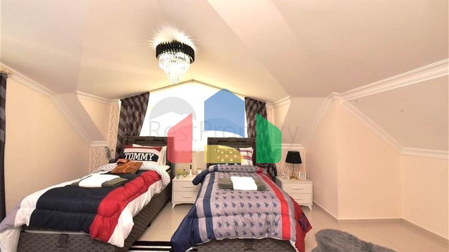 Пентхаус планировкой 2+1 на Клеопатре