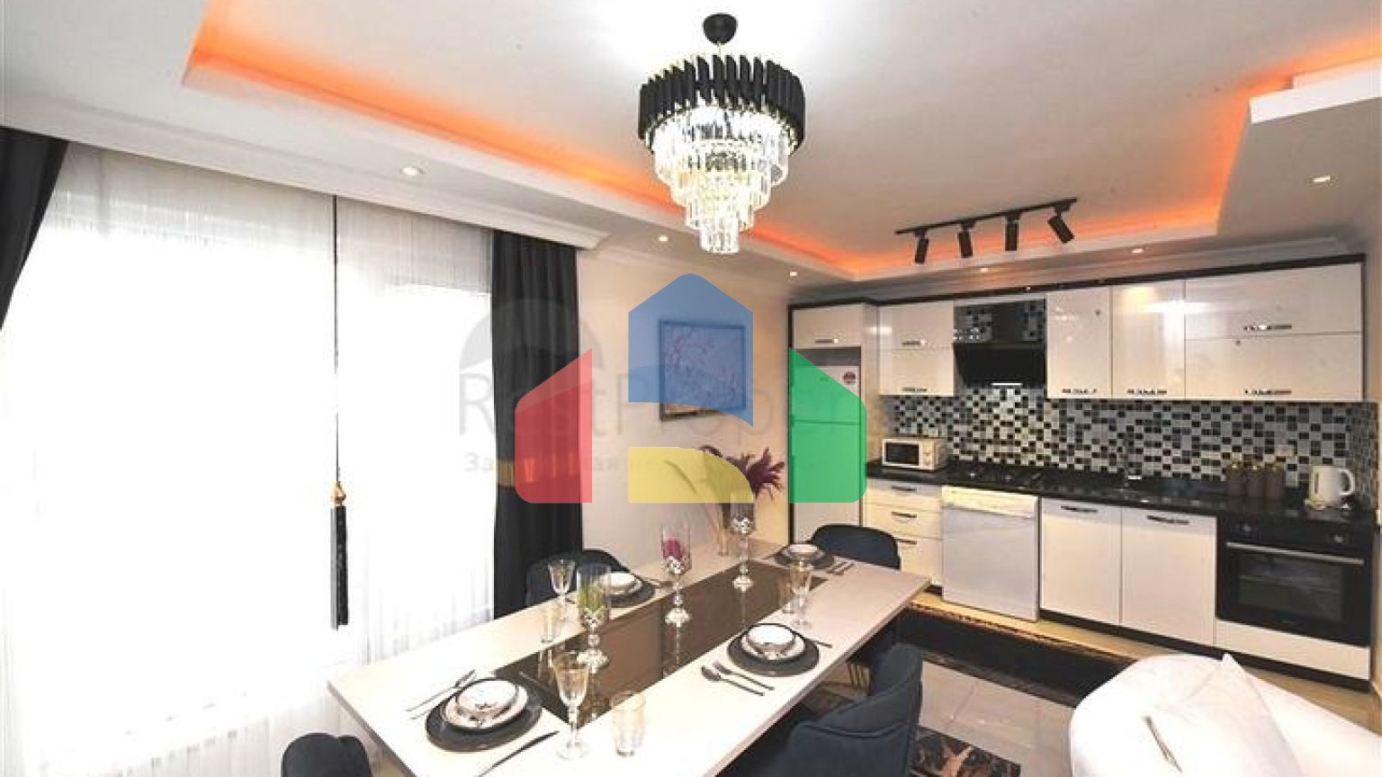 Пентхаус планировкой 2+1 на Клеопатре