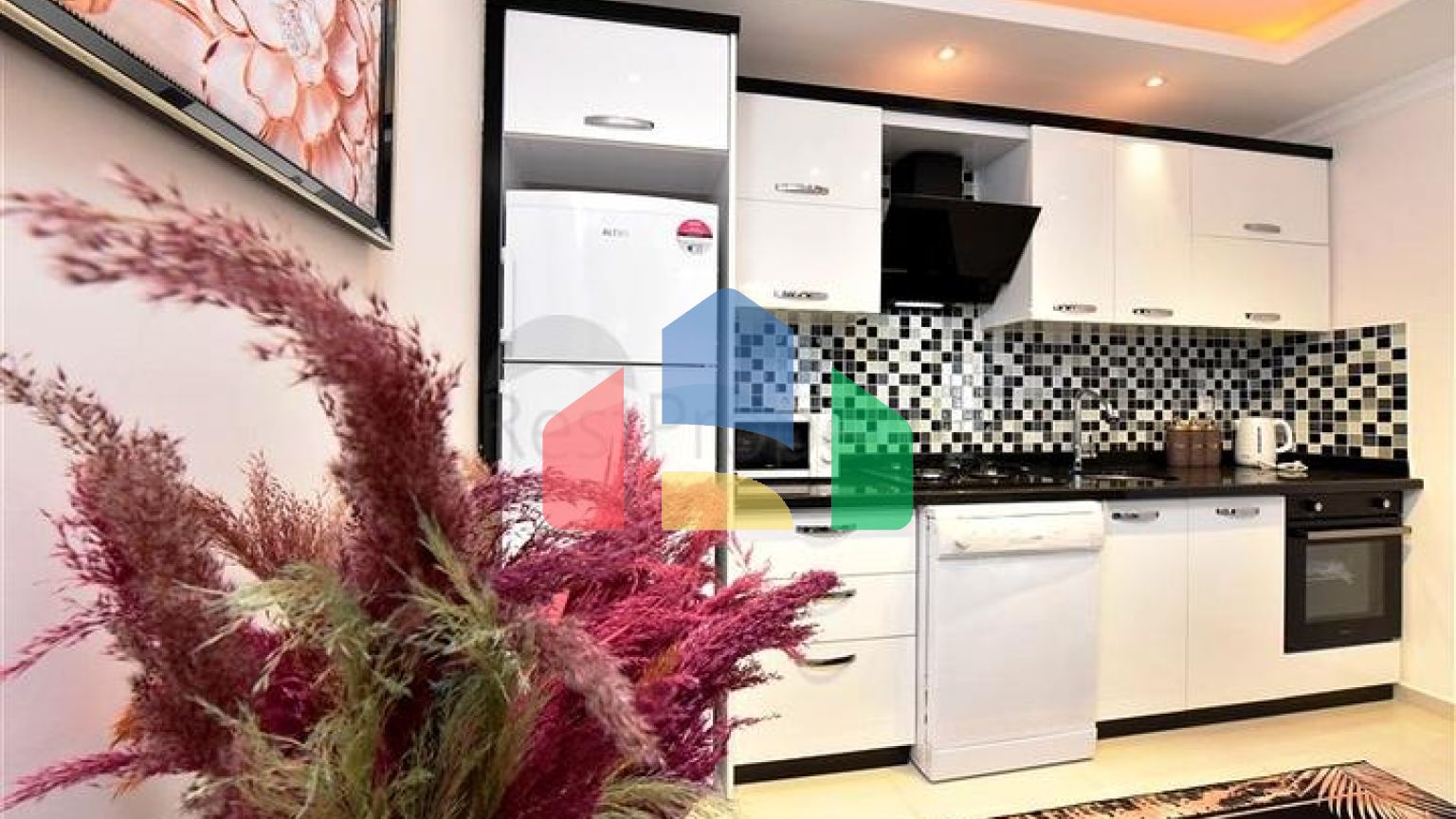 Пентхаус планировкой 2+1 на Клеопатре