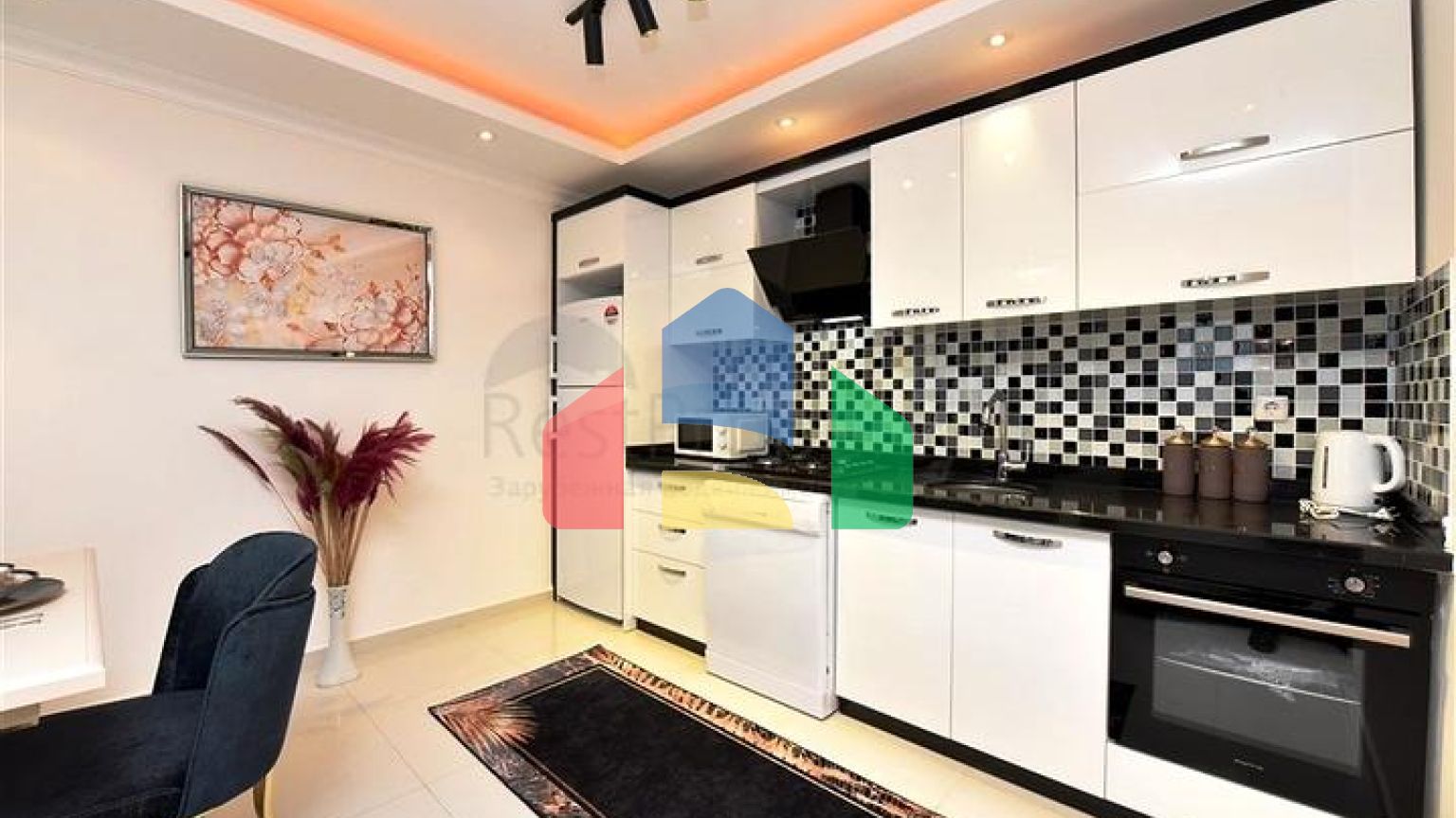 Пентхаус планировкой 2+1 на Клеопатре