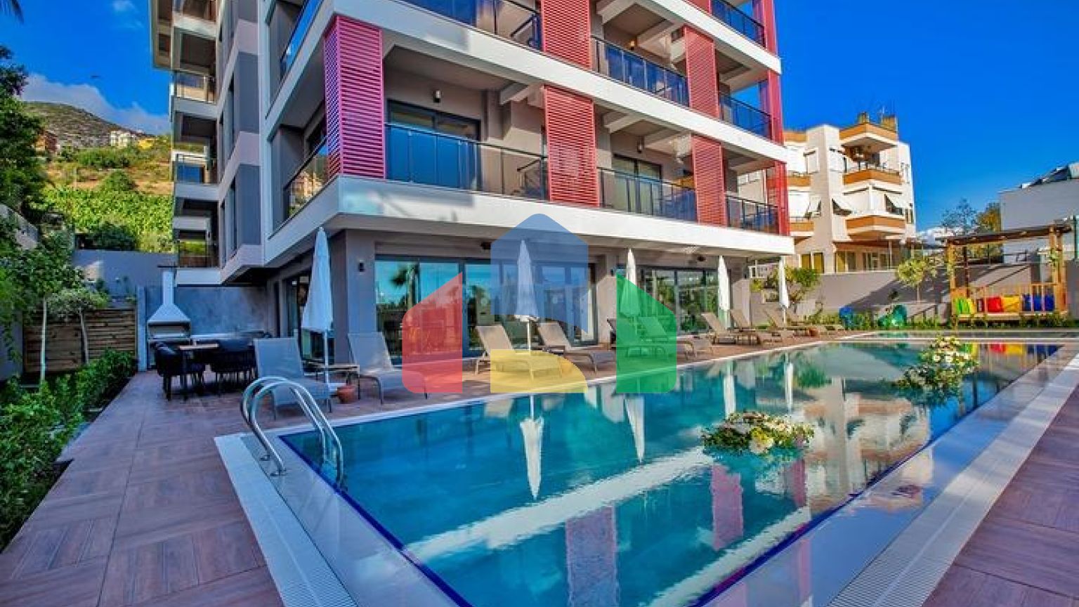 Двокімнатна квартира з меблями в районі пляжу Клеопатри