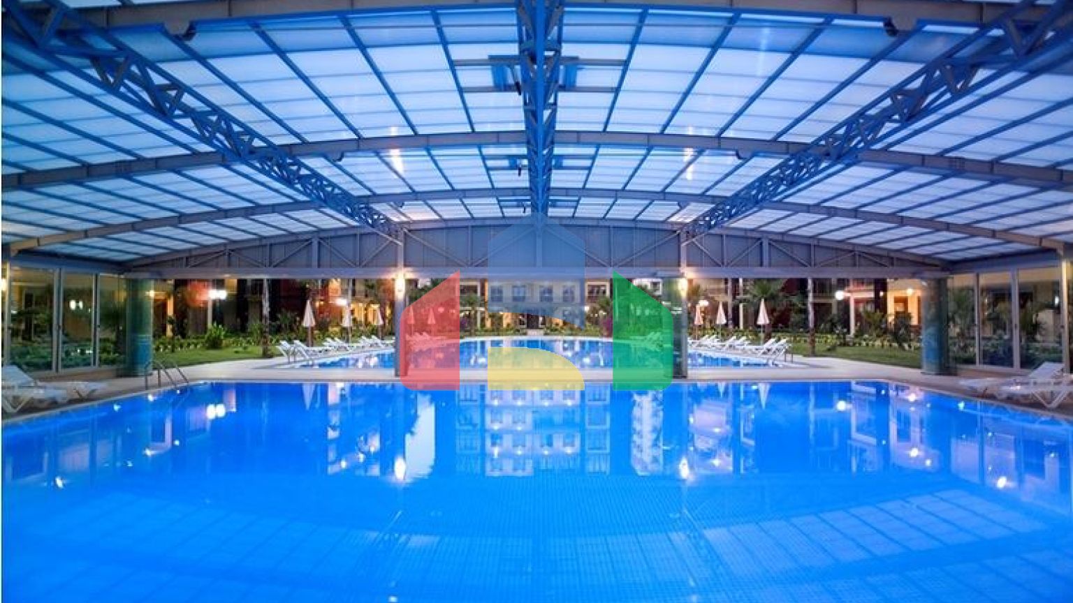 Розкішна квартира 4 + 1 в престижному комплексі Аланії