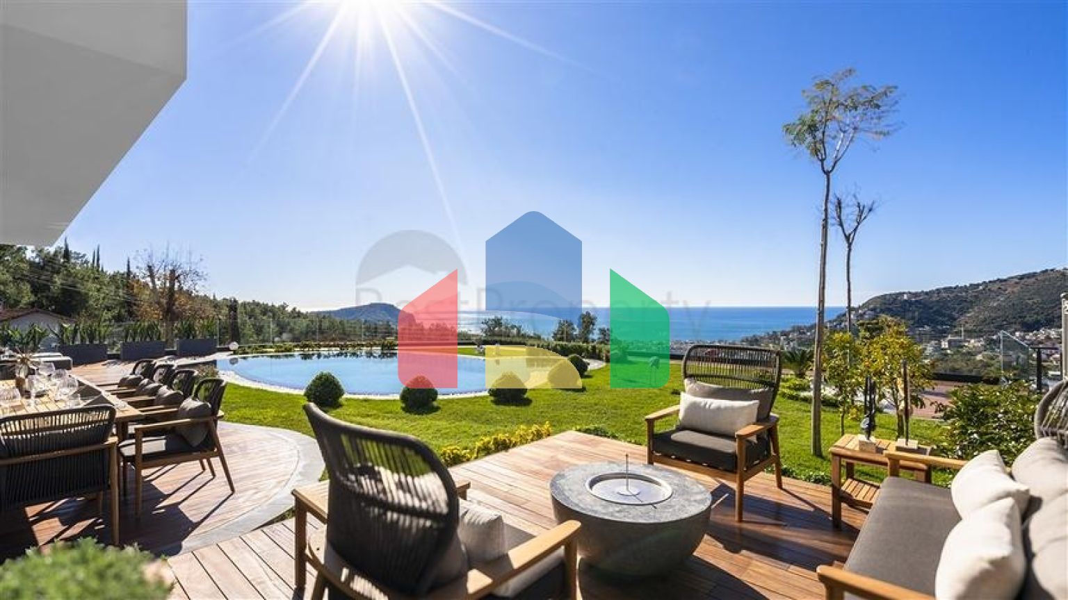 Шикарные виллы с панорамным видом на Средиземное море