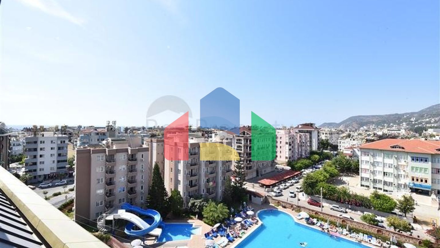 Шикарний пентхаус плануванням 2 + 1 на Клеопатрі