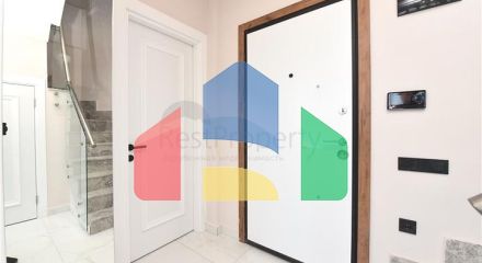 Шикарний пентхаус плануванням 2 + 1 на Клеопатрі Шикарний пентхаус плануванням 2 + 1 на Клеопатрі