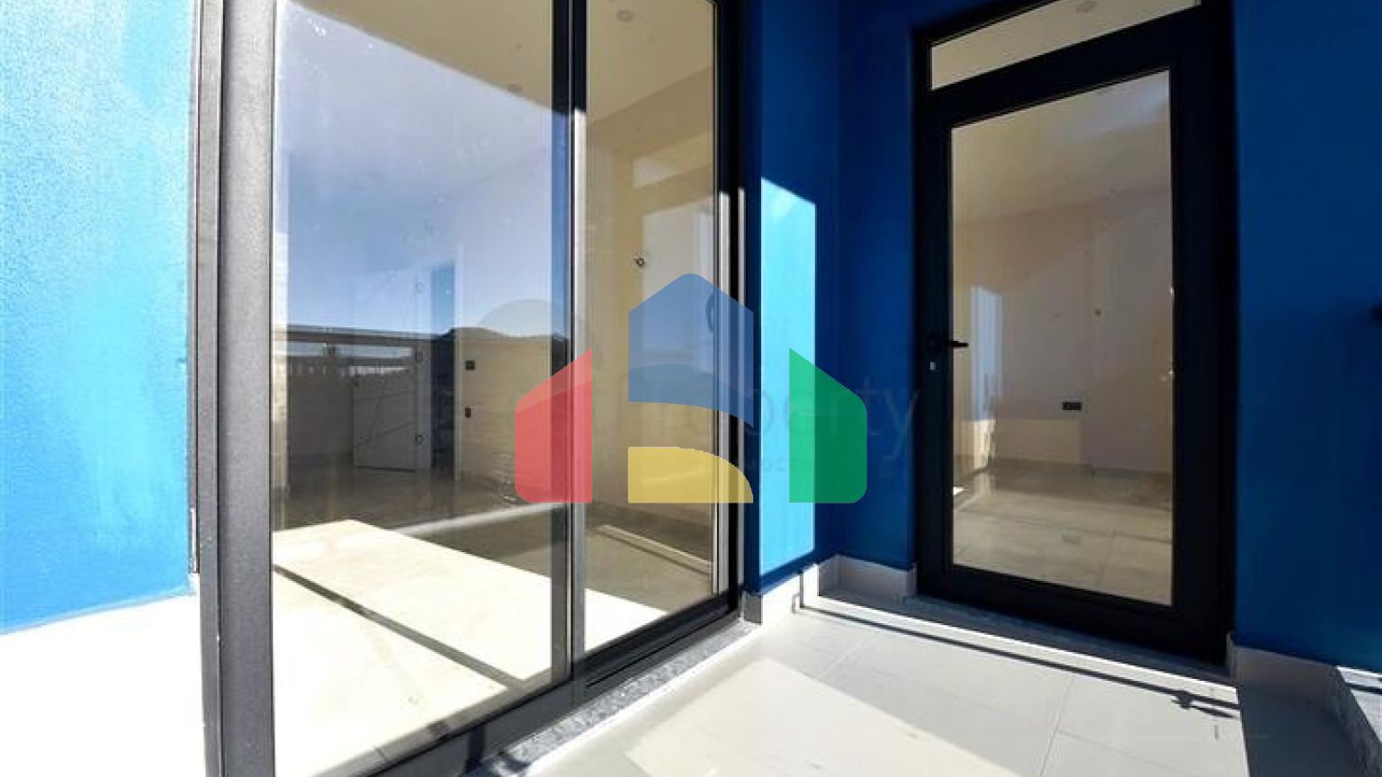 Пентхаус 2 + 1 з видом на море на Клеопатрі